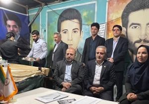 برپایی میز خدمت بانک صنعت و معدن در یاسوج در امتداد سلسله نشست‌های«با هم برای ایران»