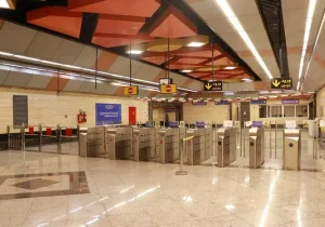 مترو و بیآرتی تهران دو ماه دیگر رایگان ماند